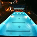 Poseidon Hotel 2*