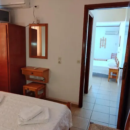 Poseidon Hotel 2*